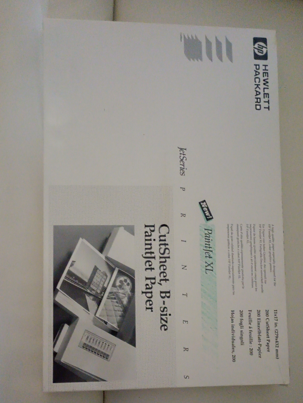 HP PaintJet CutSheet B-Size PaintJet Paper - White with Light Teal Accent